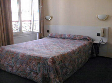 Ferney Republique * Paris