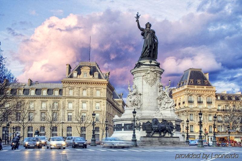 Ferney Republique * Paris