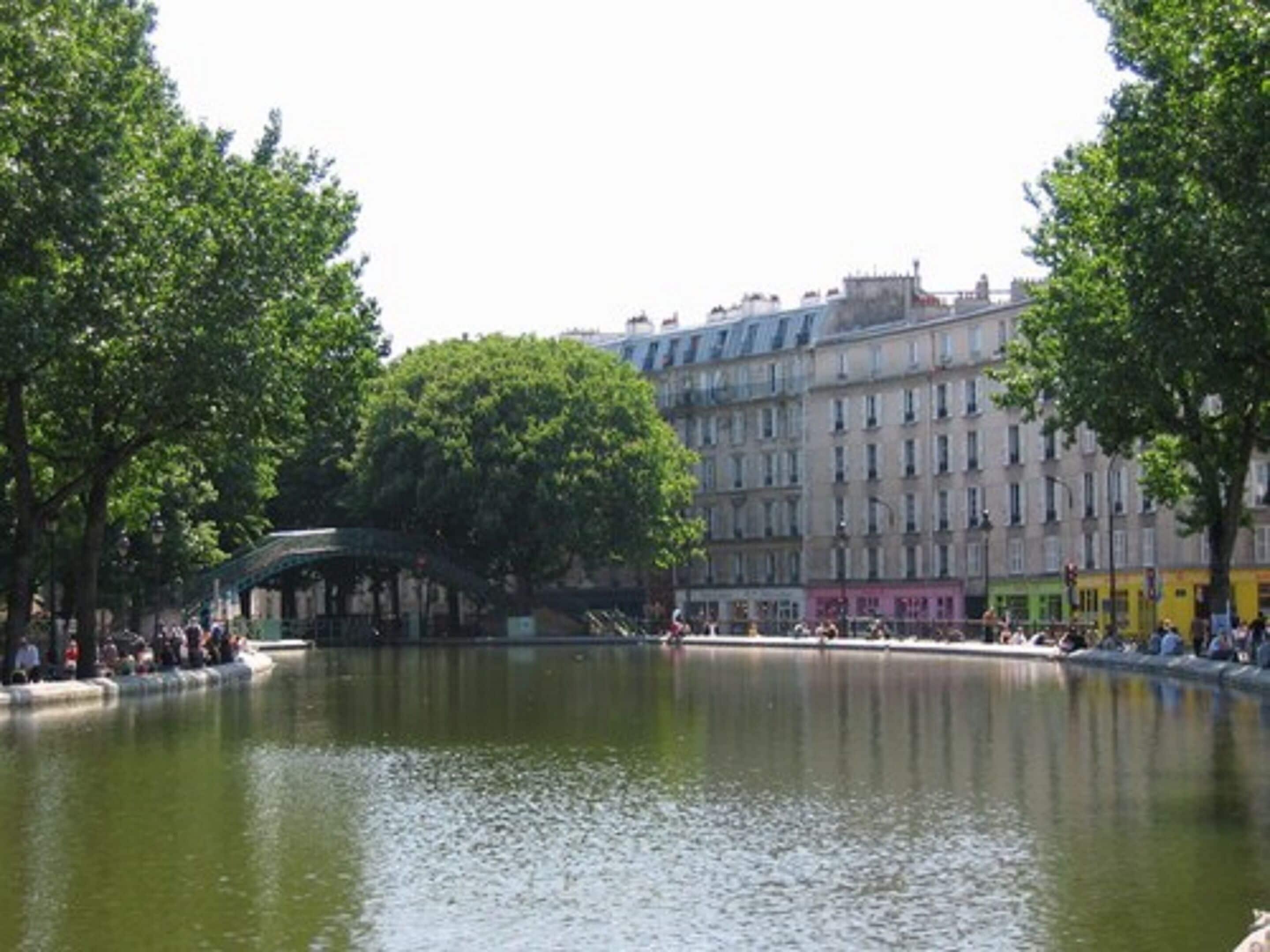 Ferney Republique Hotel