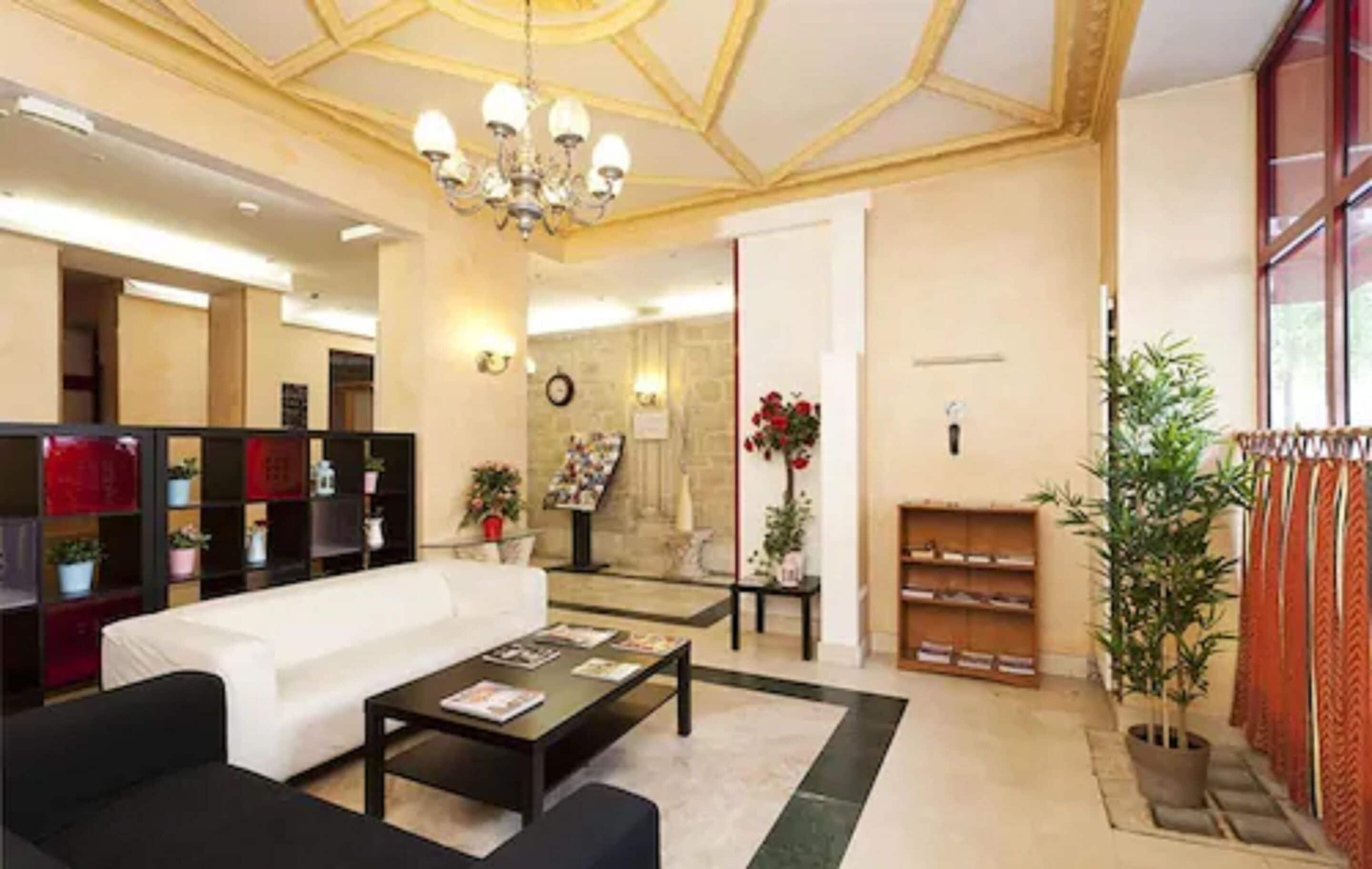 Hotel Ferney Republique